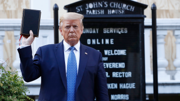 Trump-visits-St-Johns-Church